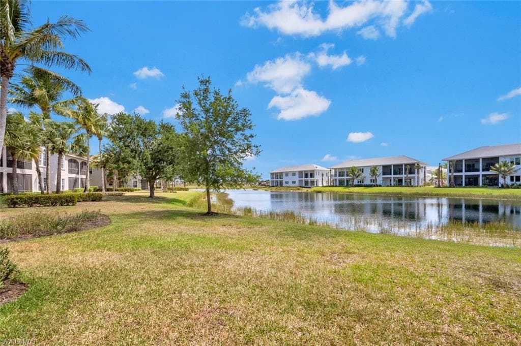 3202 Serenity Ct 102, Naples, FL 34114-38