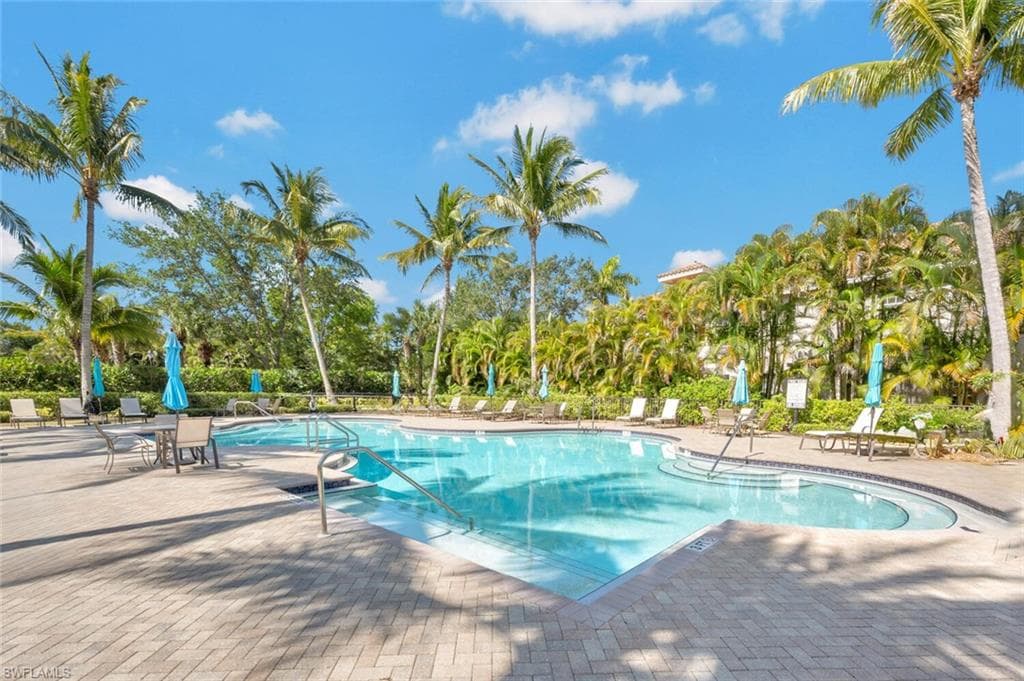 3202 Serenity Ct 102, Naples, FL 34114-40