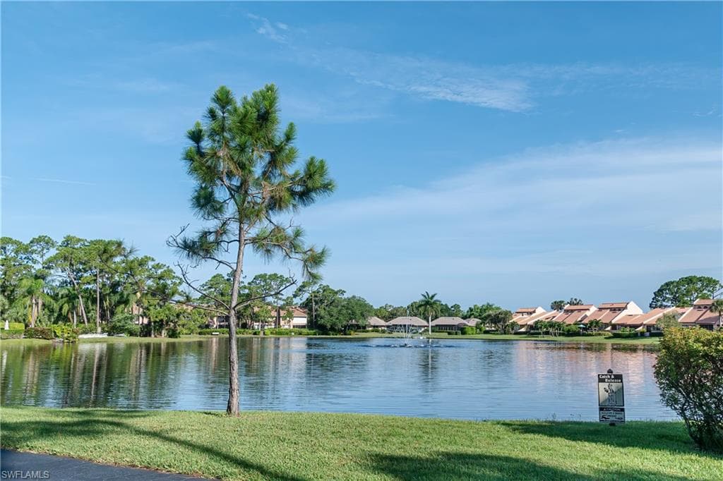 15162 Majorca Bay Dr 2, Naples, FL 34110-46