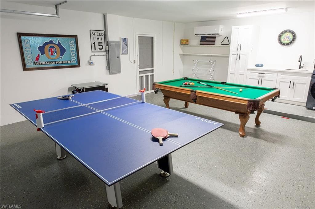 1401 36th Ter, Cape Coral, FL 33904-16