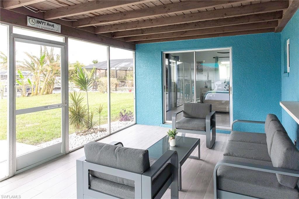 1401 36th Ter, Cape Coral, FL 33904-20