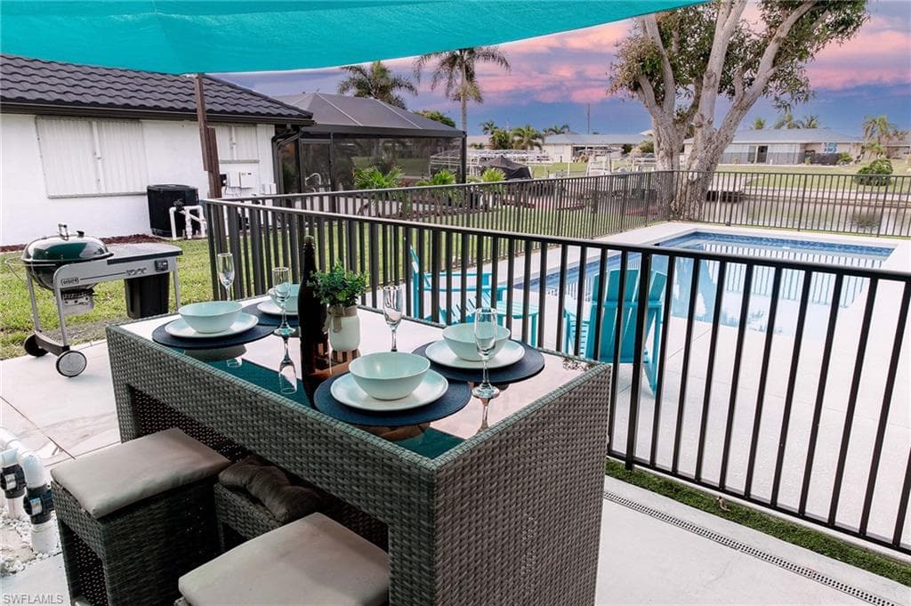 1401 36th Ter, Cape Coral, FL 33904-23