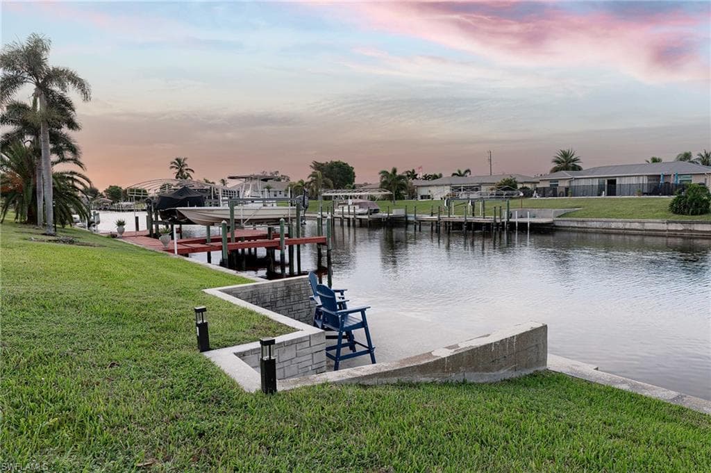 1401 36th Ter, Cape Coral, FL 33904-27