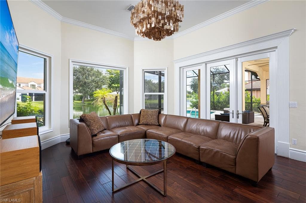 2132 Mission Dr, Naples, FL 34109-11