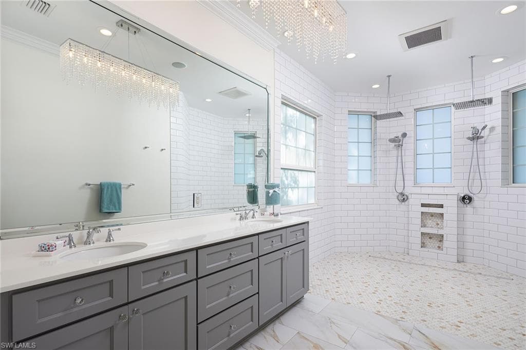 2132 Mission Dr, Naples, FL 34109-14