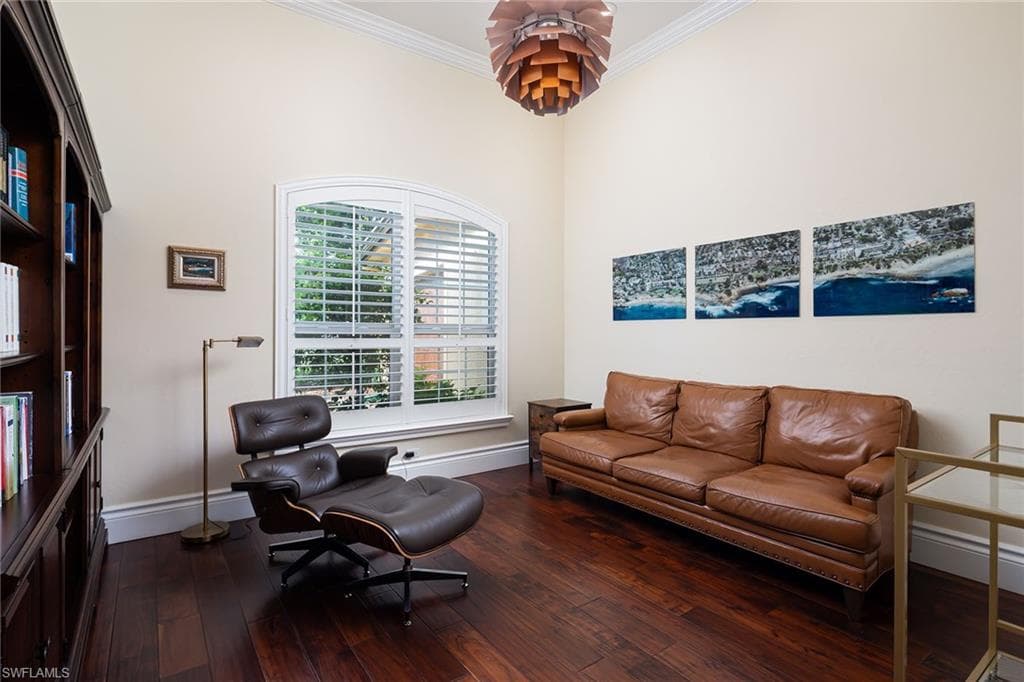 2132 Mission Dr, Naples, FL 34109-16