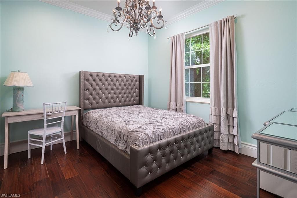 2132 Mission Dr, Naples, FL 34109-17