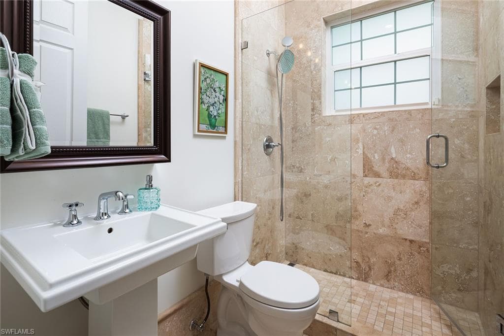 2132 Mission Dr, Naples, FL 34109-18