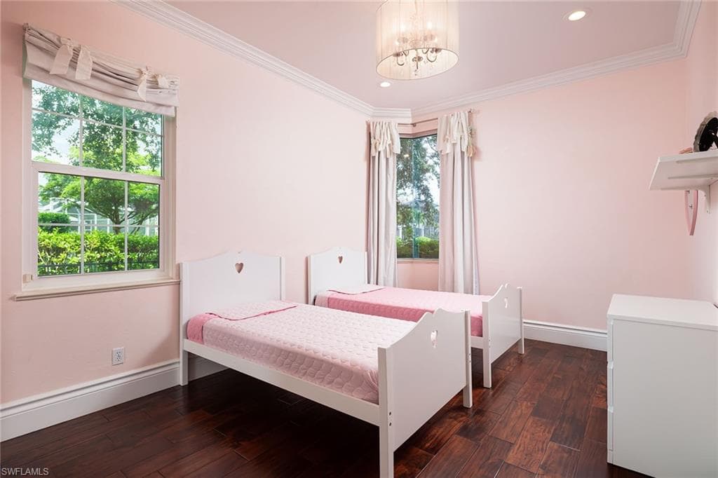 2132 Mission Dr, Naples, FL 34109-19