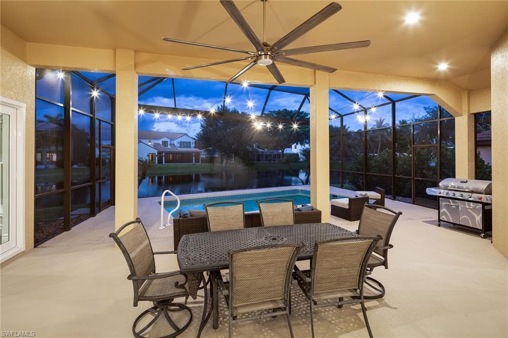 2132 Mission Dr, Naples, FL 34109-22