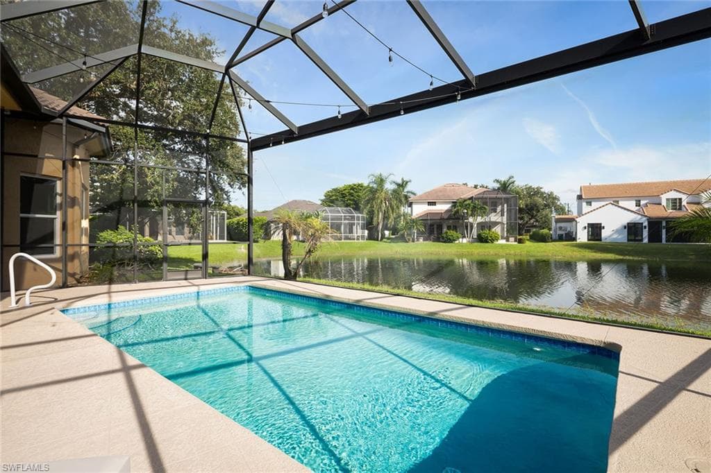 2132 Mission Dr, Naples, FL 34109-24