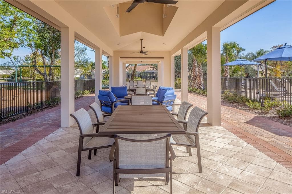 2132 Mission Dr, Naples, FL 34109-44