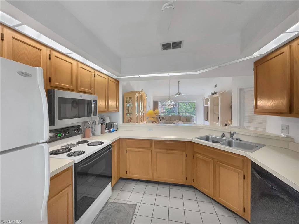 2150 Crown Pointe Blvd D215, Naples, FL 34112-6