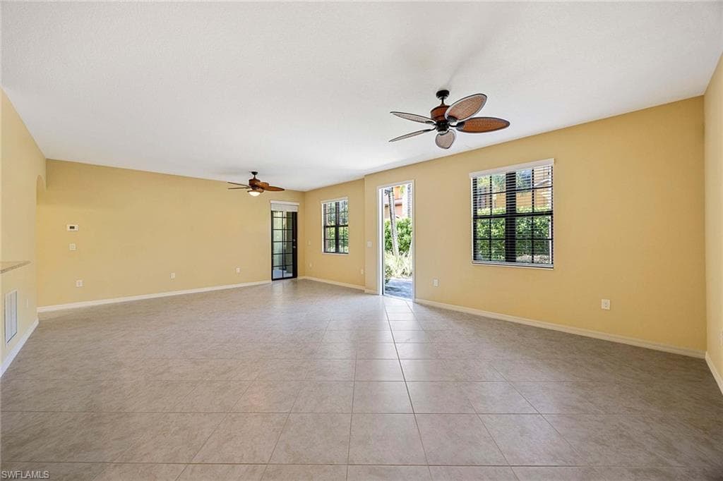 9036 Alturas St 3603, Naples, FL 34113-4