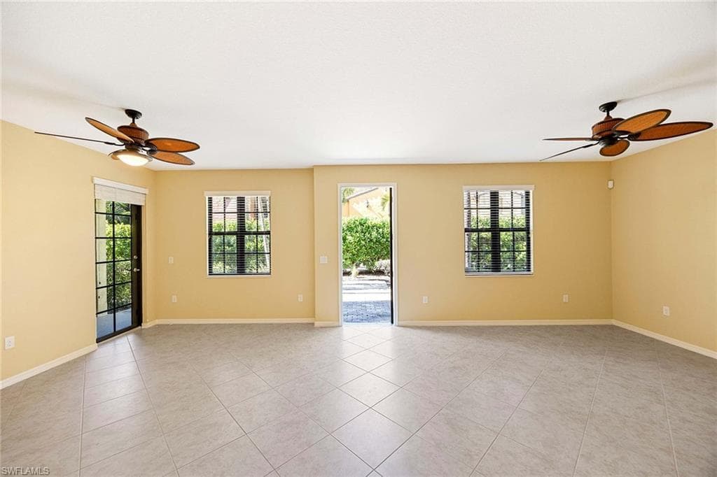 9036 Alturas St 3603, Naples, FL 34113-7