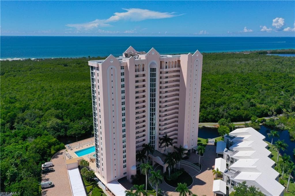 6101 Pelican Bay Blvd 201, Naples, FL 34108-1