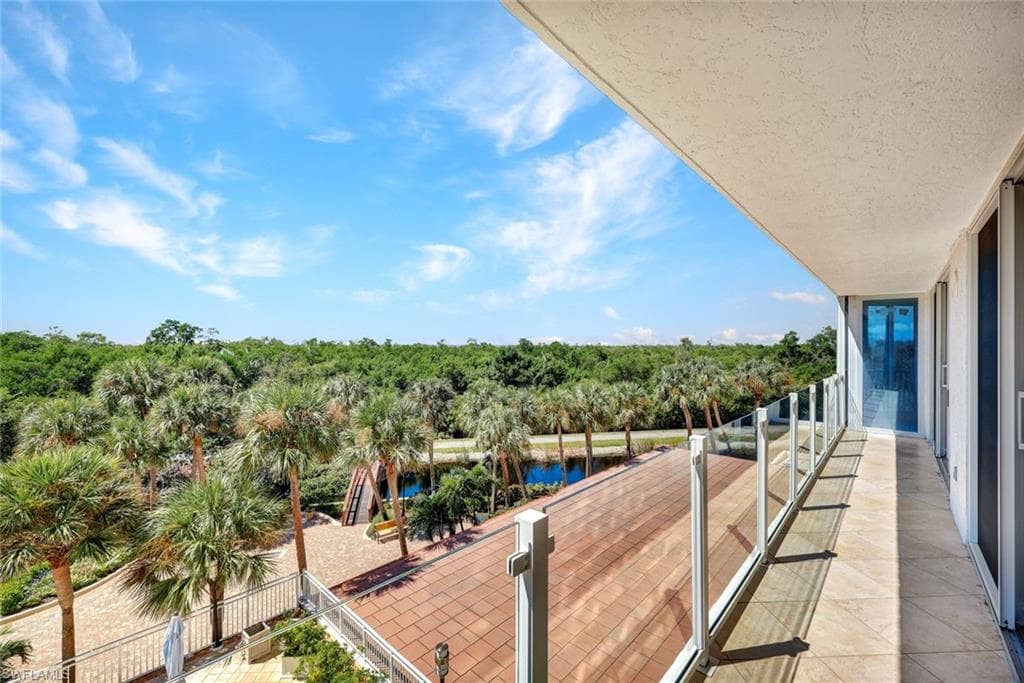 6101 Pelican Bay Blvd 201, Naples, FL 34108-28