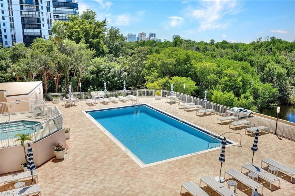 6101 Pelican Bay Blvd 201, Naples, FL 34108-31