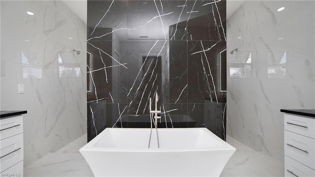 2343 Oil Well Rd, Naples, FL 34120-15