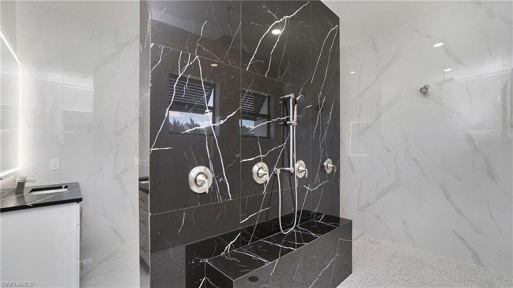 2343 Oil Well Rd, Naples, FL 34120-17