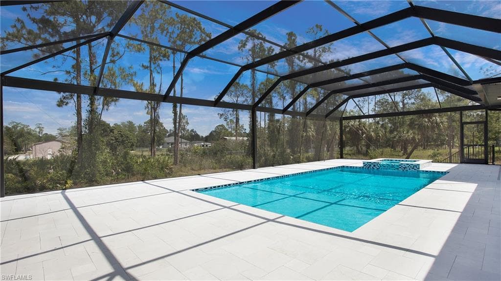 2343 Oil Well Rd, Naples, FL 34120-27