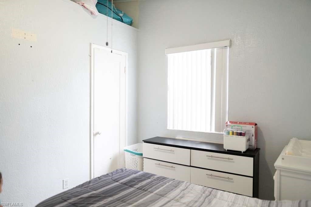 18040 2nd Ct, Miami Gardens, FL 33971-16