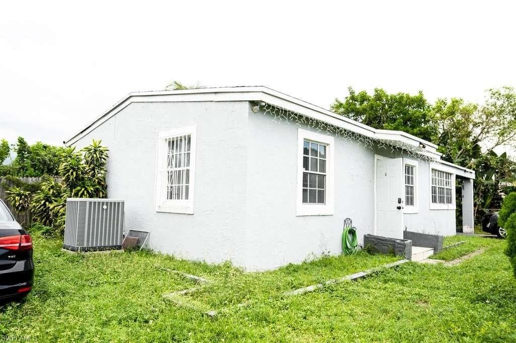 18040 2nd Ct, Miami Gardens, FL 33971-18