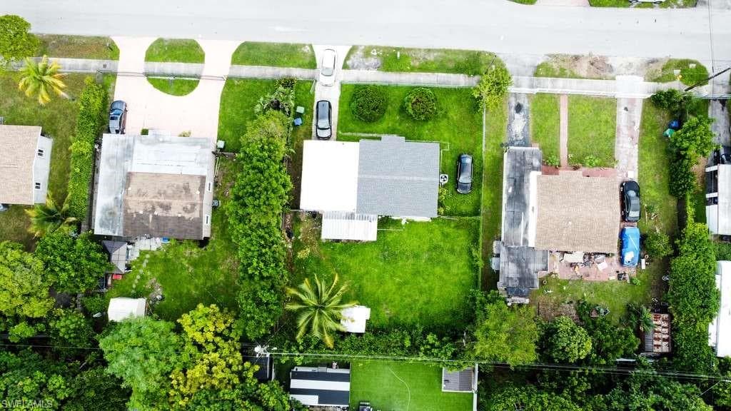 18040 2nd Ct, Miami Gardens, FL 33971-33