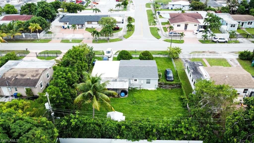 18040 2nd Ct, Miami Gardens, FL 33971-35