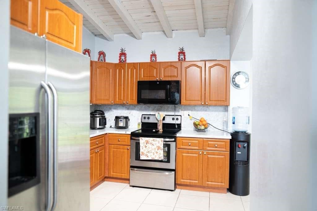 18040 2nd Ct, Miami Gardens, FL 33971-5