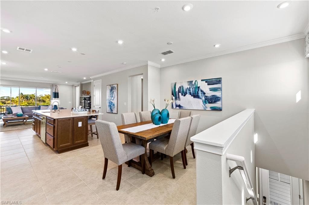 4563 Arboretum Cir 202, Naples, FL 34112-27