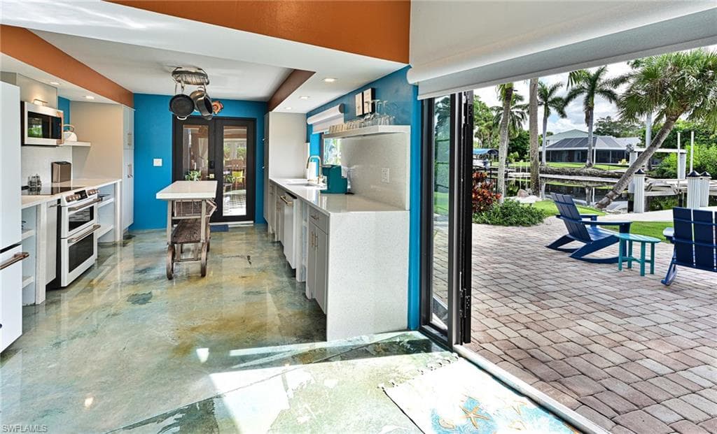 27191 Del Ln, Bonita Springs, FL 34135-19