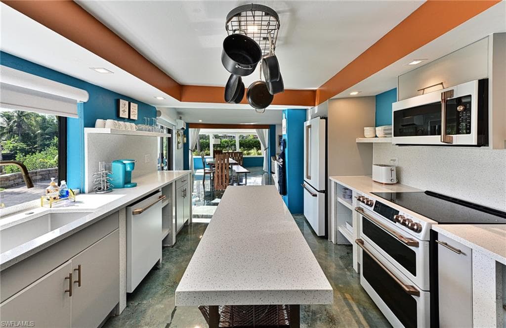 27191 Del Ln, Bonita Springs, FL 34135-20