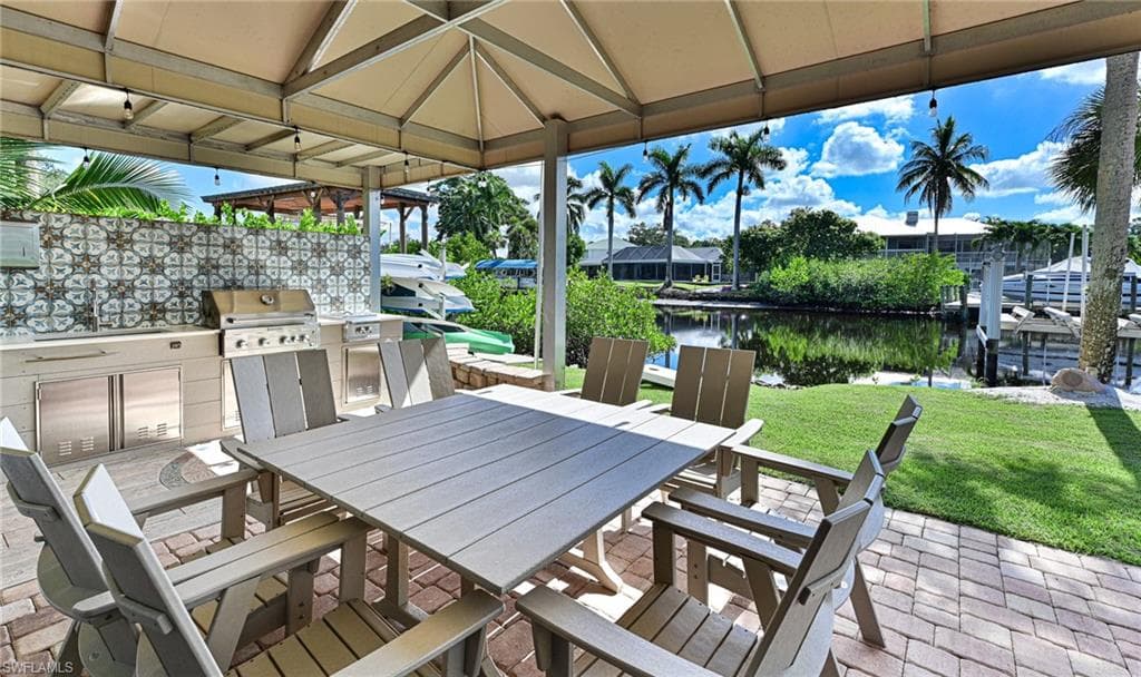 27191 Del Ln, Bonita Springs, FL 34135-6