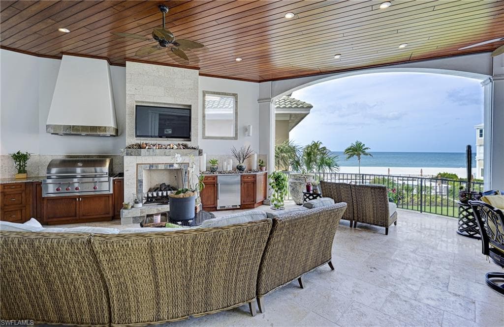 103 Guadeloupe Ln, Bonita Springs, FL 34134-5