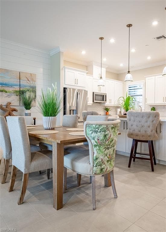 15261 Zeno Way 203, Naples, FL 34114-10