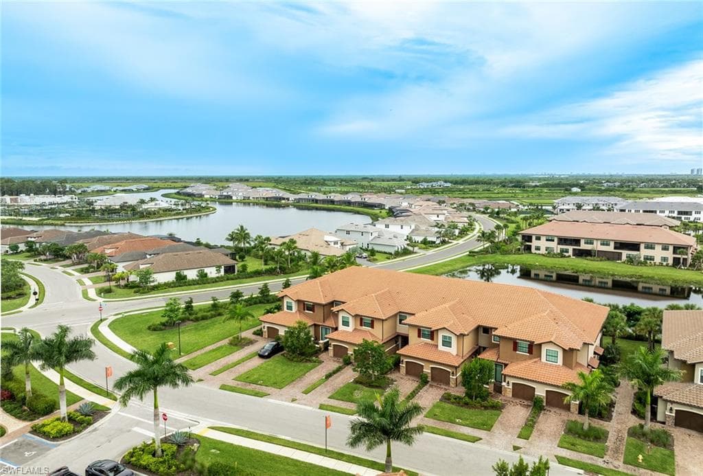 15261 Zeno Way 203, Naples, FL 34114-33