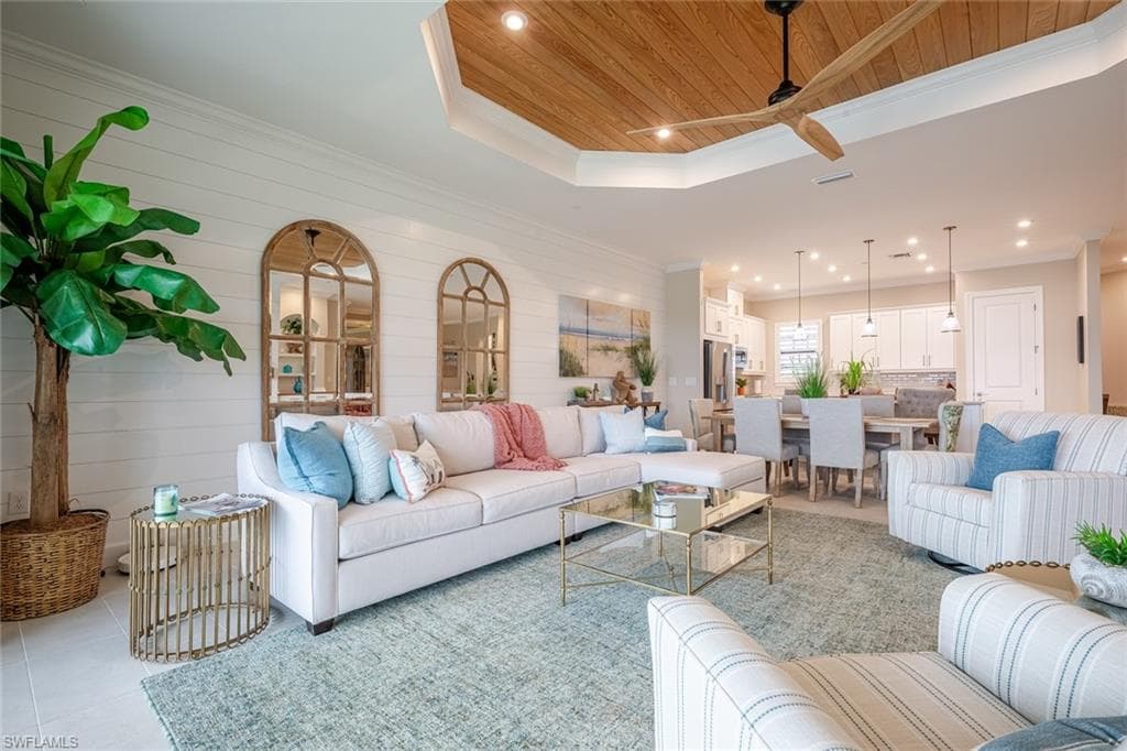 15261 Zeno Way 203, Naples, FL 34114-3