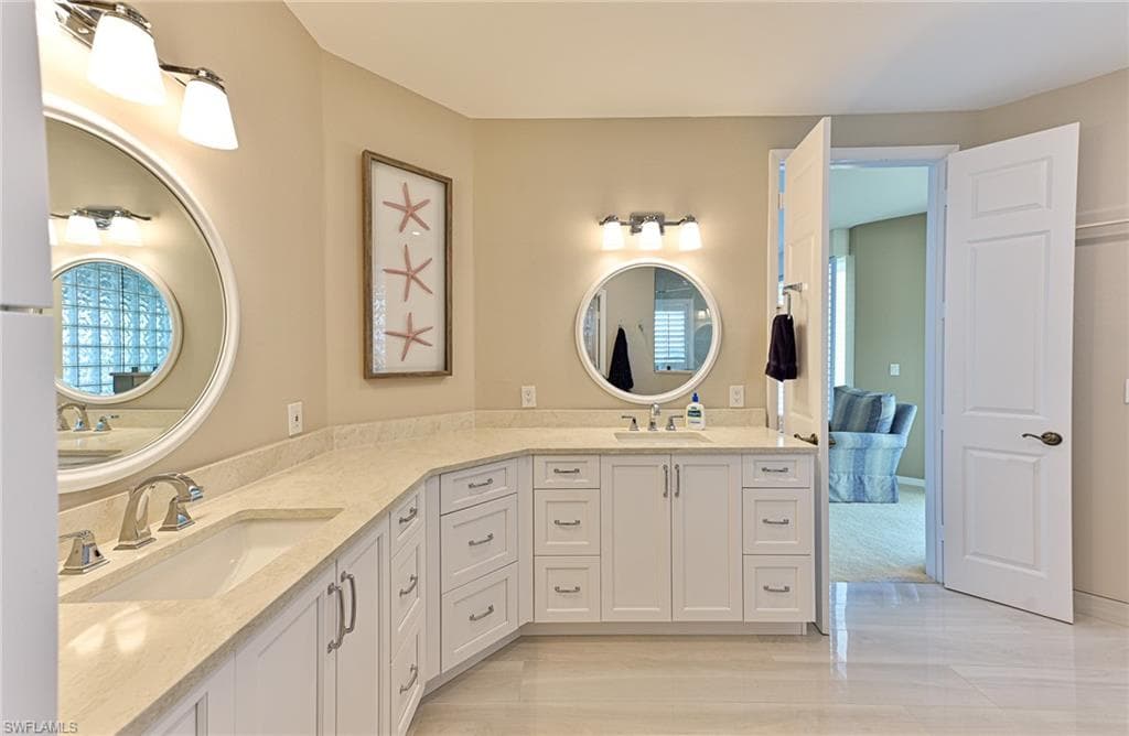 117 Barefoot Cir 18, Bonita Springs, FL 34134-21