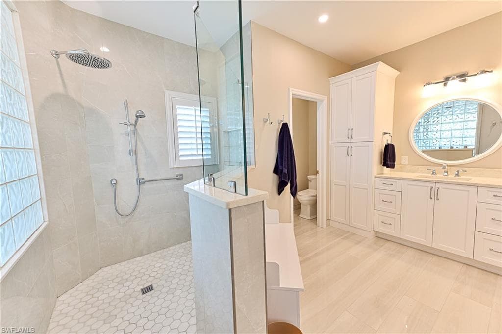 117 Barefoot Cir 18, Bonita Springs, FL 34134-22