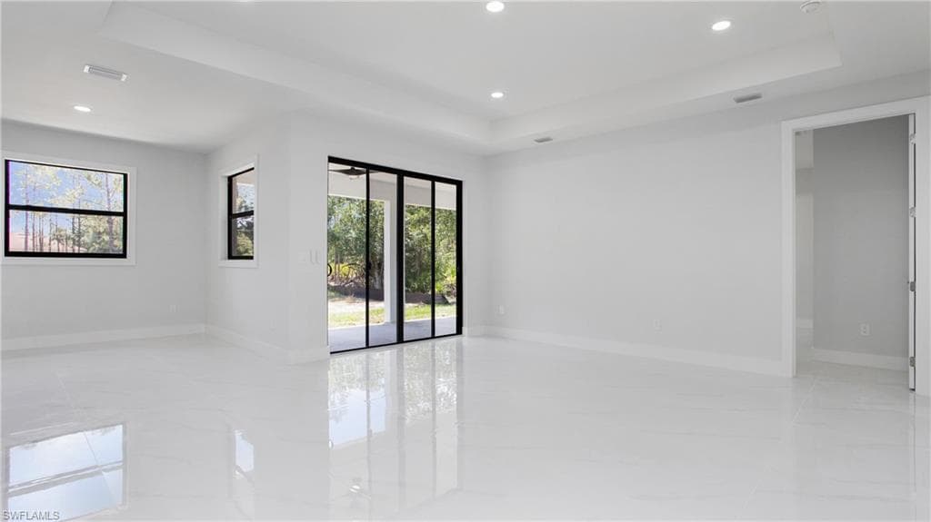 1420 Poinsettia Ave, Lehigh Acres, FL 33972-14