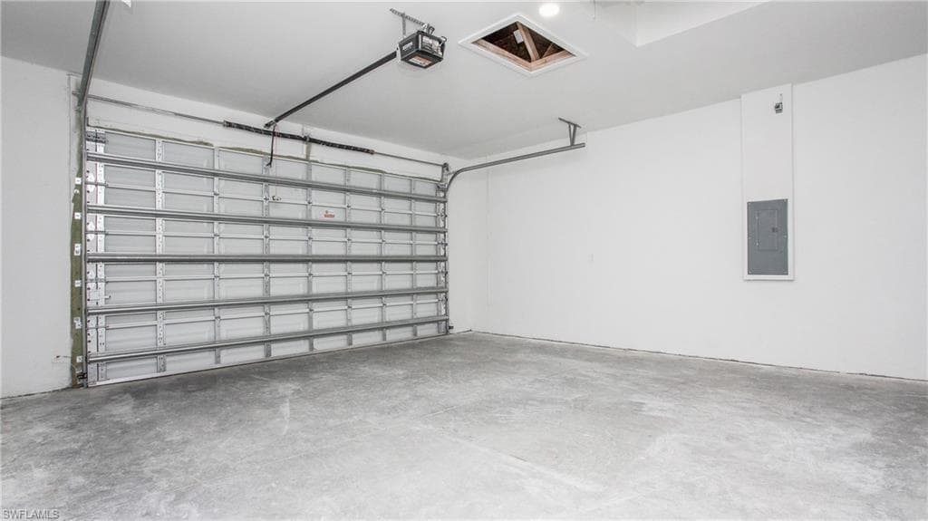 1420 Poinsettia Ave, Lehigh Acres, FL 33972-32