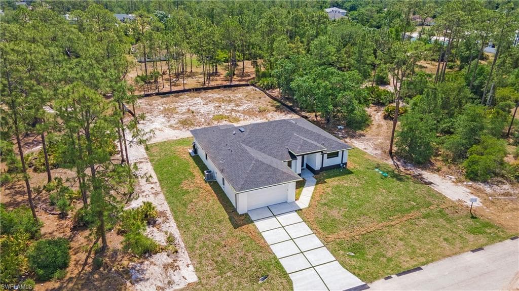 1420 Poinsettia Ave, Lehigh Acres, FL 33972-41