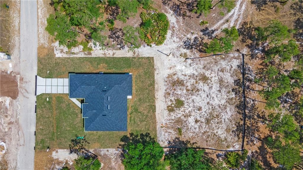 1420 Poinsettia Ave, Lehigh Acres, FL 33972-43