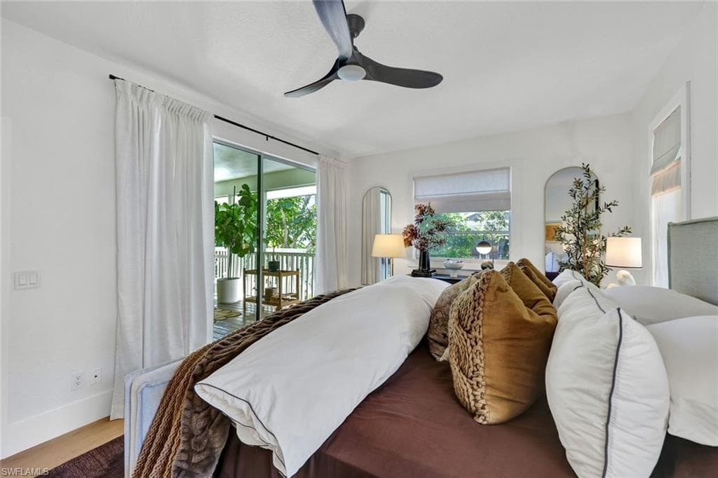 746 Park Ave, Naples, FL 34110-8