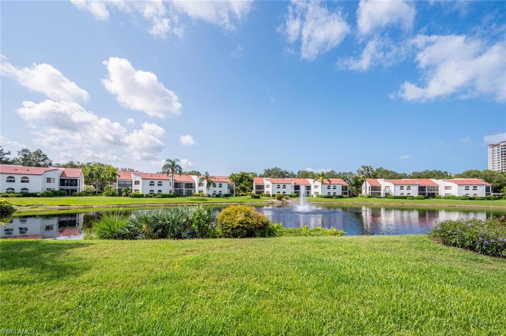 577 Beachwalk Cir R-203, Naples, FL 34108-25