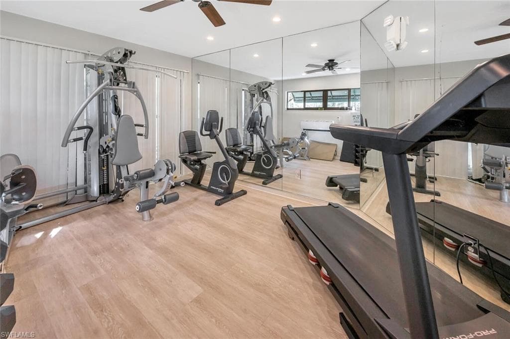 577 Beachwalk Cir R-203, Naples, FL 34108-32