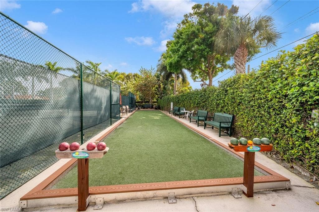 577 Beachwalk Cir R-203, Naples, FL 34108-37