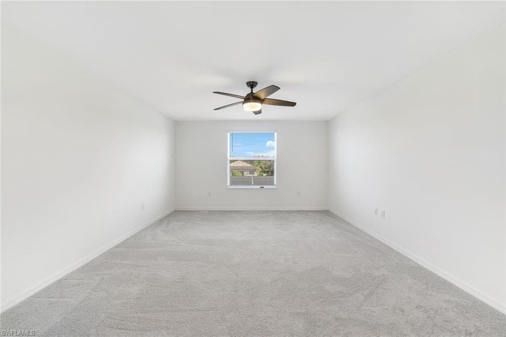 2253 Avocado Ln, Naples, FL 34120-21
