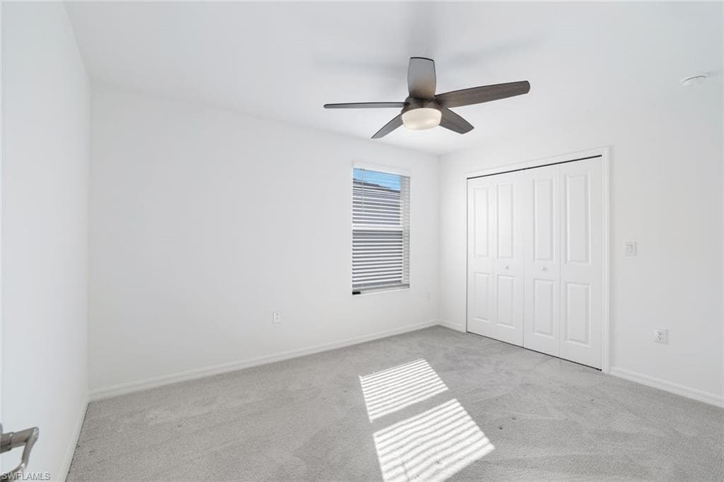2253 Avocado Ln, Naples, FL 34120-22